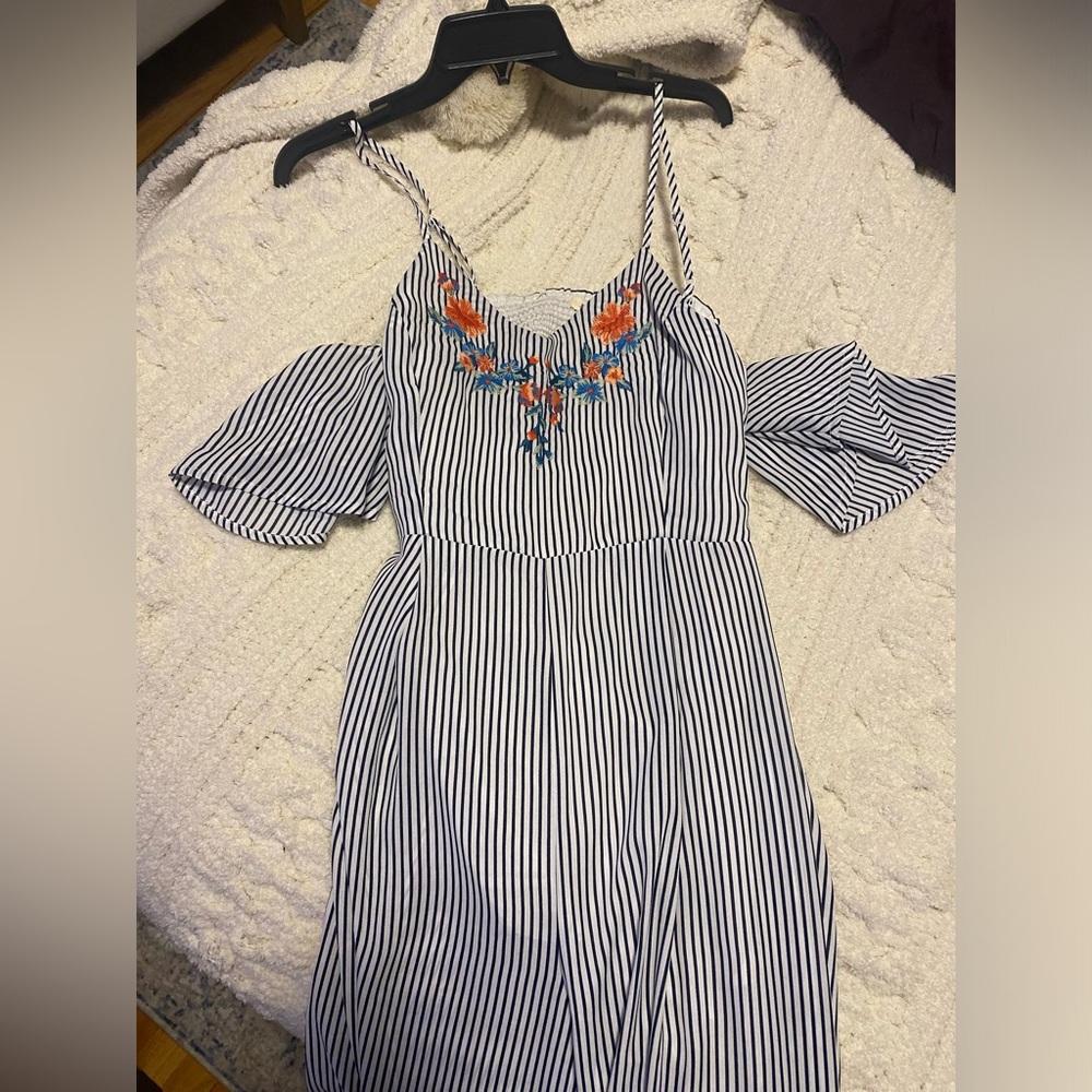 Jumpsuit | embroidered stripe long pant suit with wispy sleeves size M